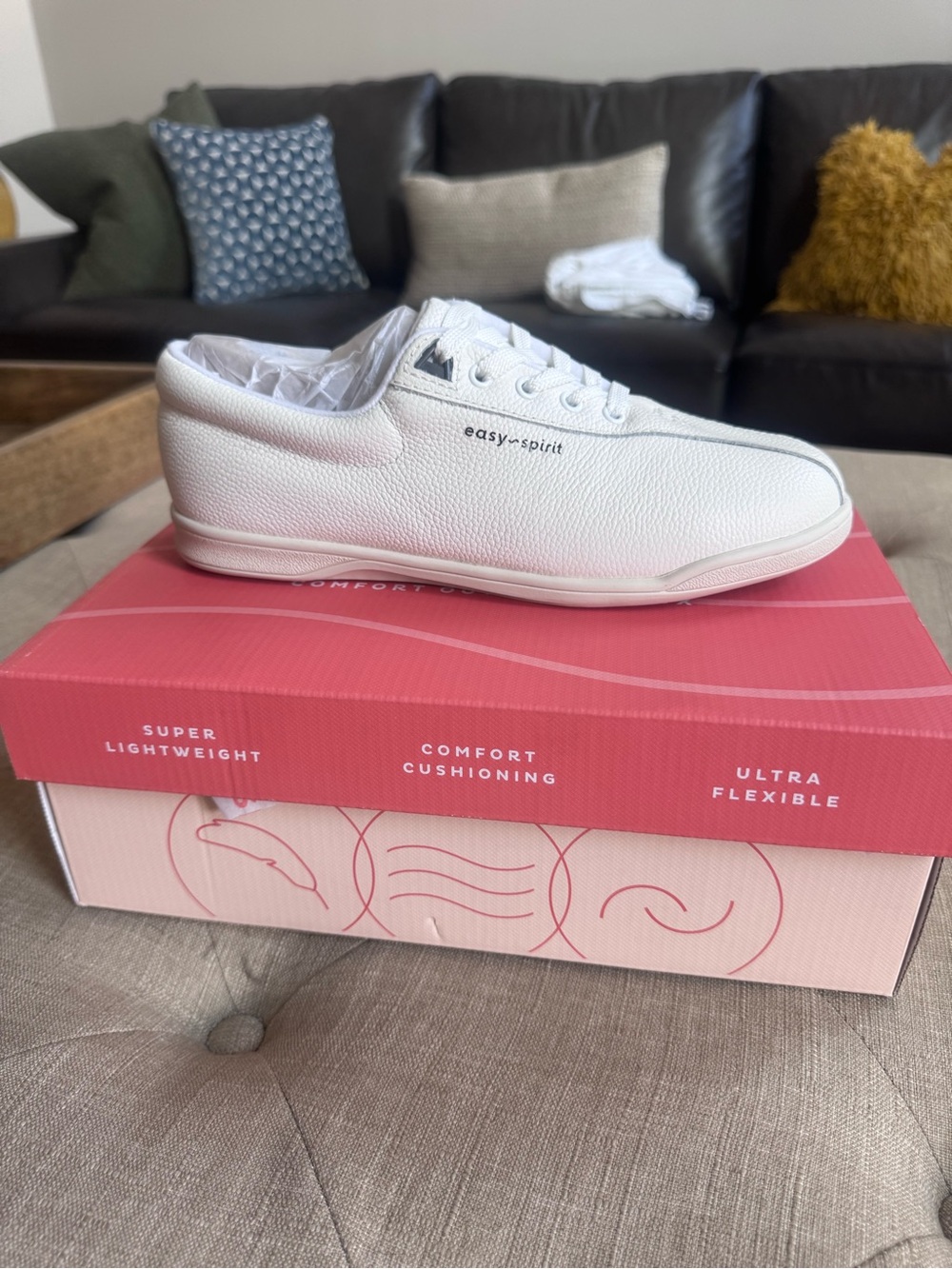 Easy Spirit White Low-Profile Lace-Up Sneaker